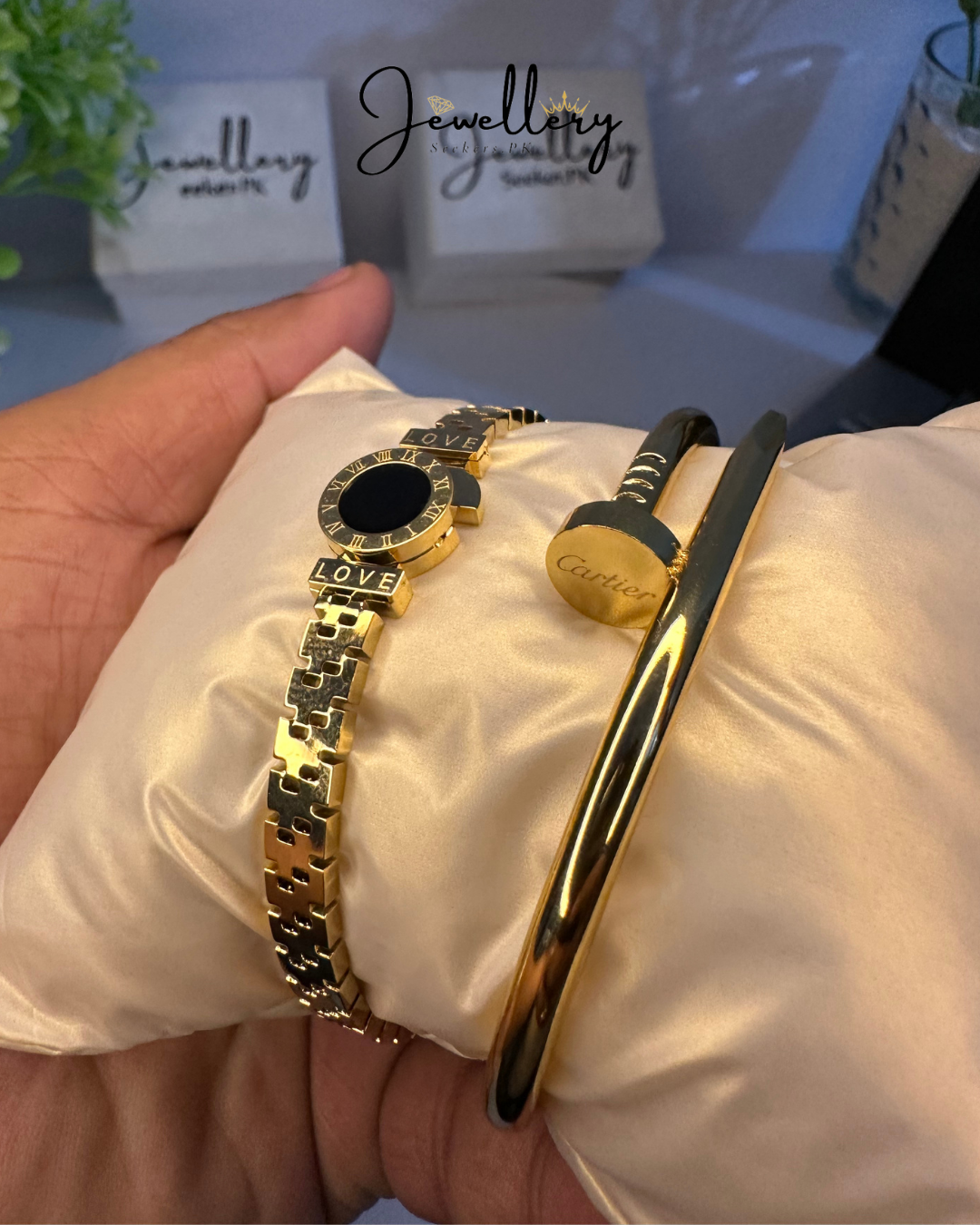 Nail & Black Stone banglles Deal