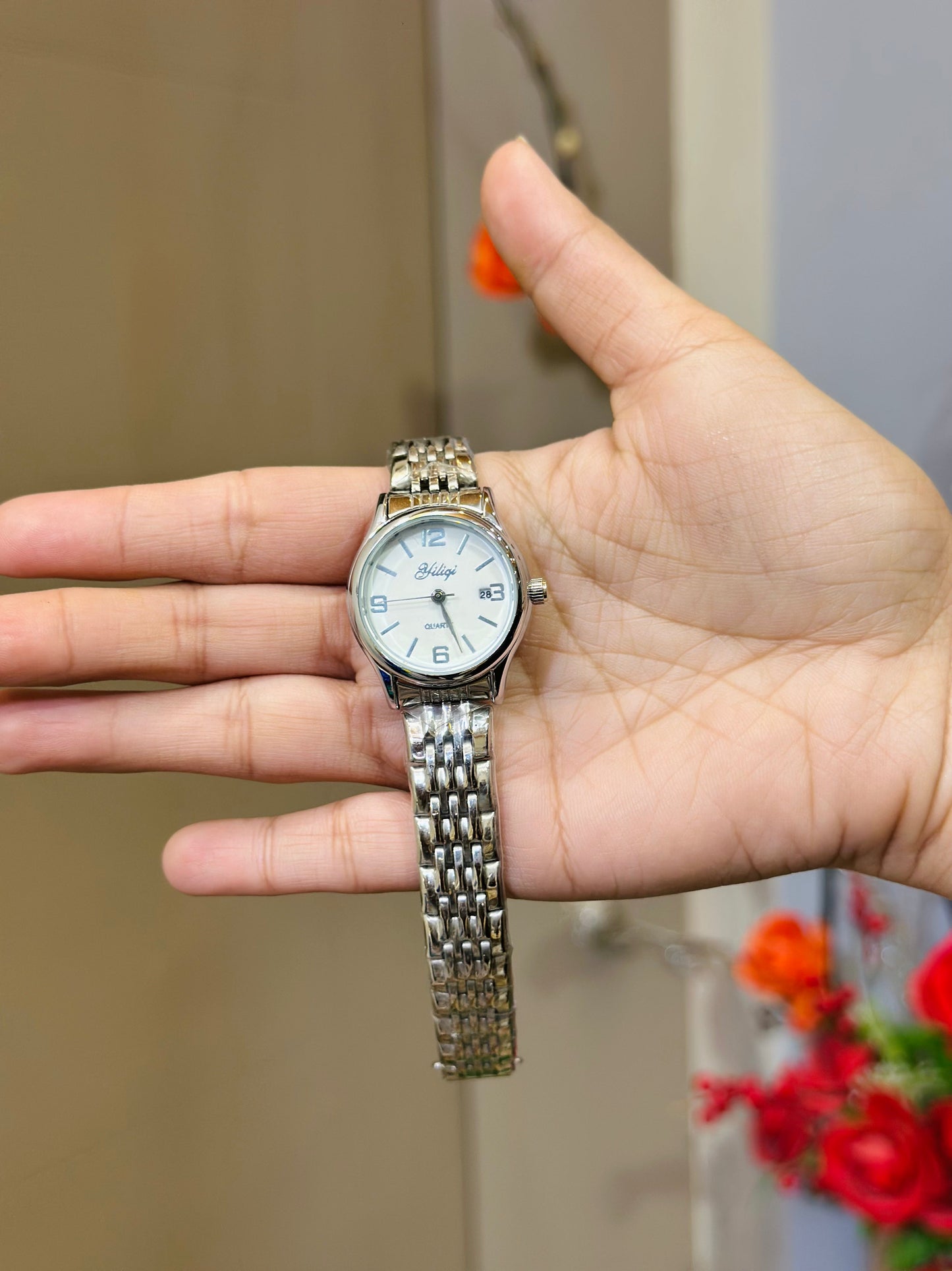 Vintage - Silver Women Watch