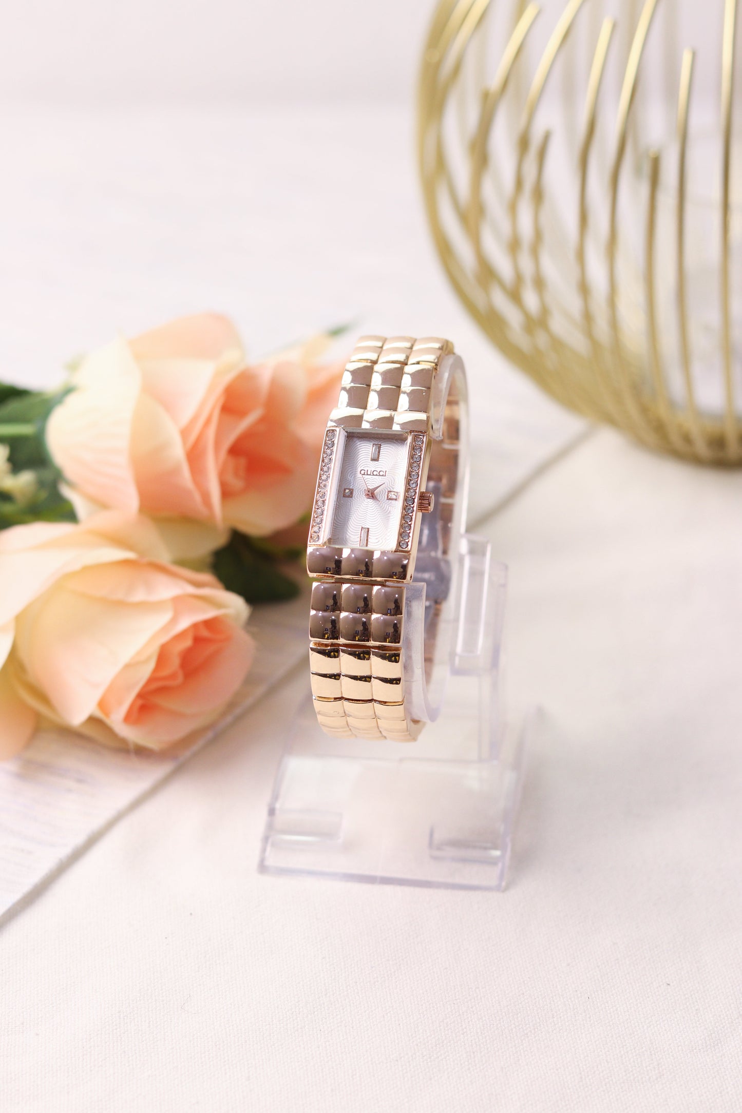 Gucci Rose Shackle Women Watch (White Dial)